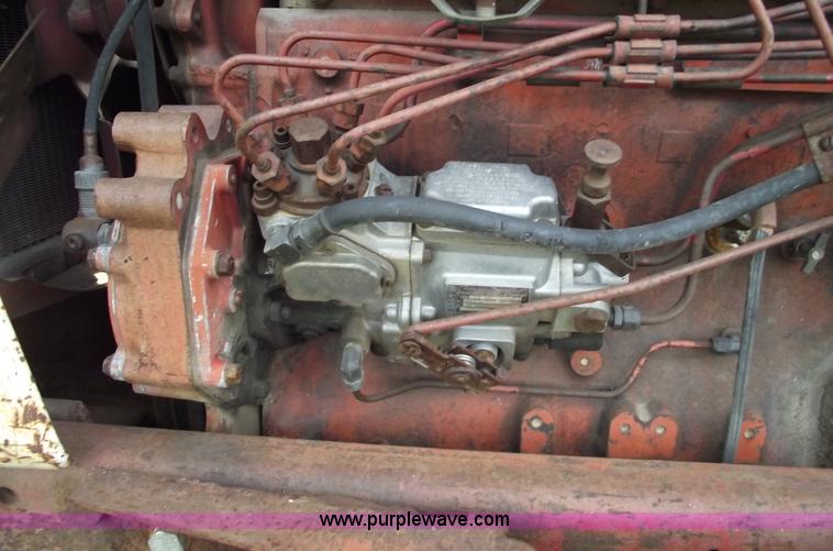 image for item 5444 1974 International Farmall 1066 tractor