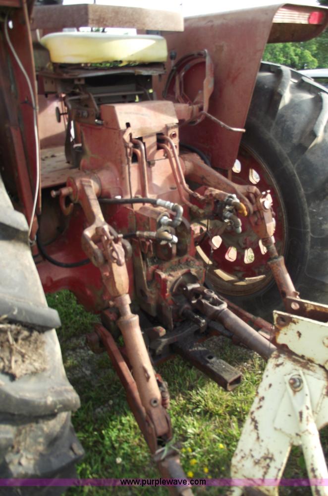 image for item 5444 1974 International Farmall 1066 tractor