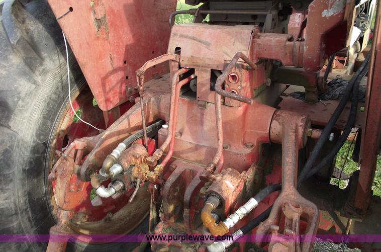 image for item 5444 1974 International Farmall 1066 tractor