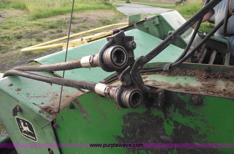 image for item 5446 1985 John Deere 3970 forage harvester