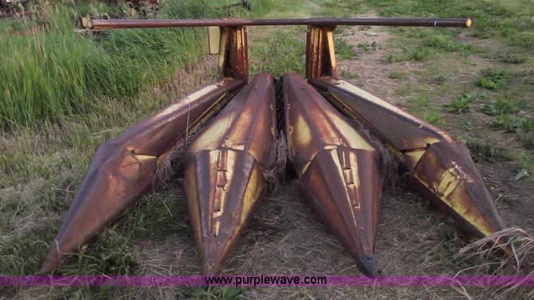 image for item 5446 1985 John Deere 3970 forage harvester