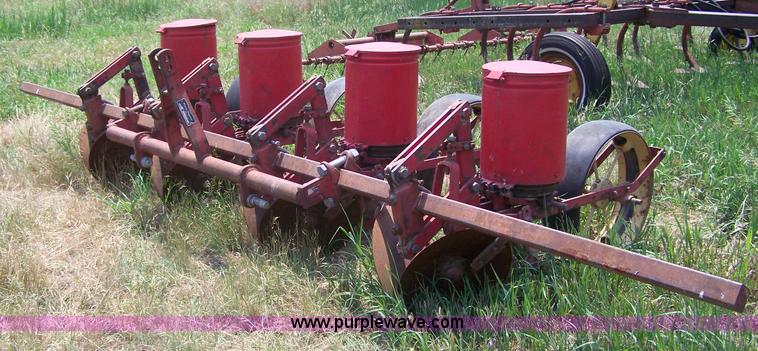 image for item 7325 Massey-Ferguson 375 four row planter