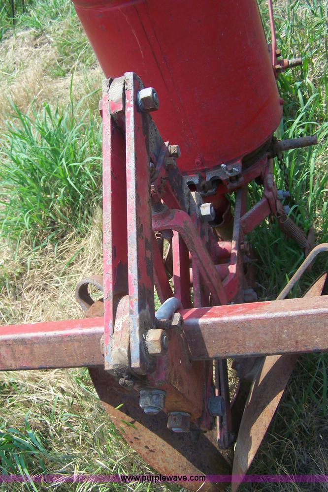 image for item 7325 Massey-Ferguson 375 four row planter