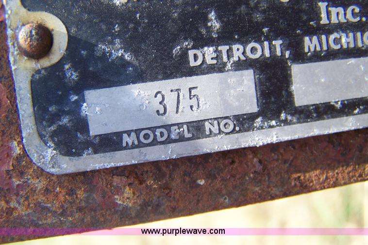 image for item 7325 Massey-Ferguson 375 four row planter