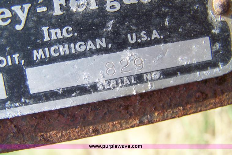 image for item 7325 Massey-Ferguson 375 four row planter