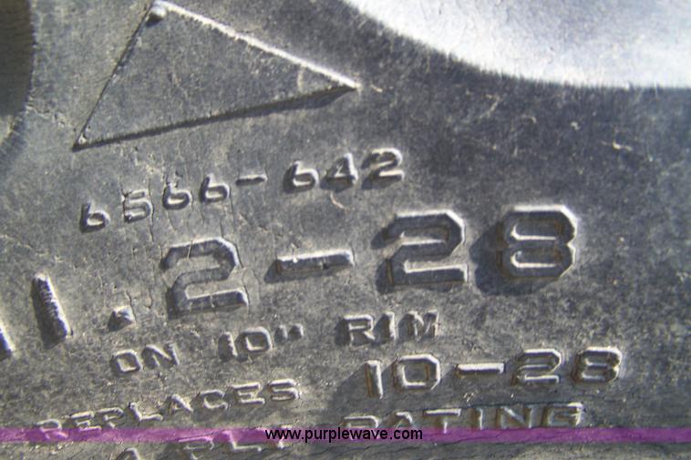 image for item 7330 Ford tractor