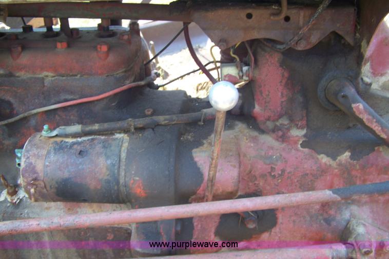 image for item 7330 Ford tractor