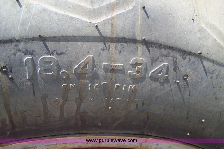 image for item 7337 International 806 Diesel tractor