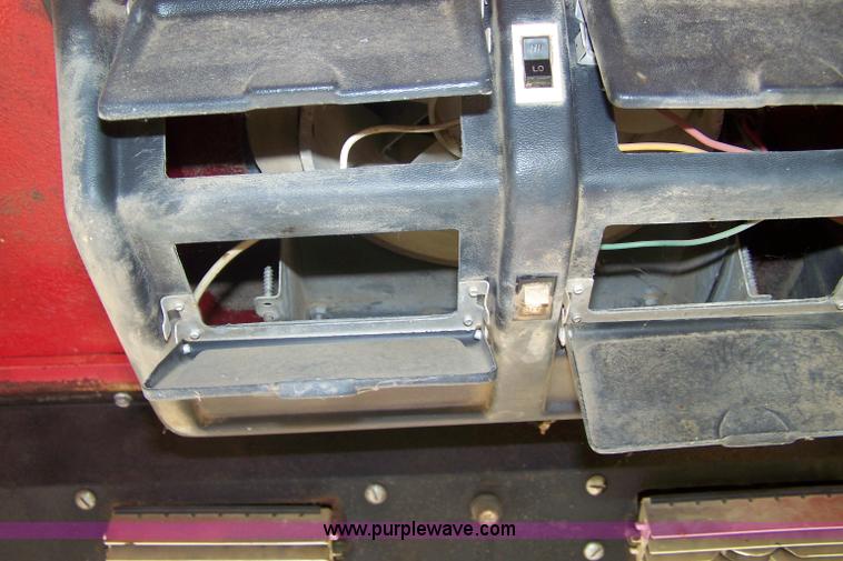 image for item 7337 International 806 Diesel tractor