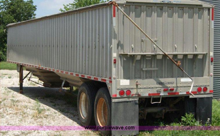 image for item A1011 1983 Wilson 42' aluminum grain trailer