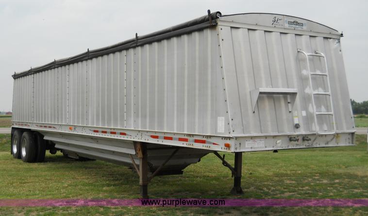 image for item A1038 1996 Jet 42' grain trailer