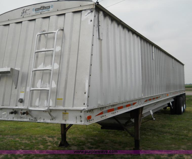 image for item A1038 1996 Jet 42' grain trailer