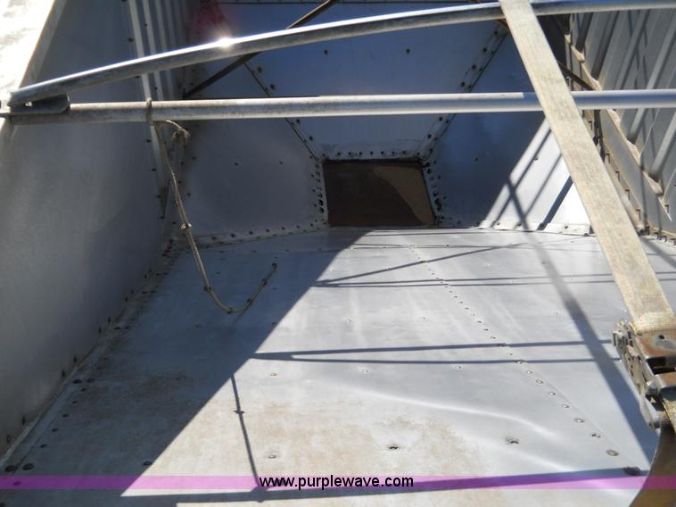 image for item A1038 1996 Jet 42' grain trailer