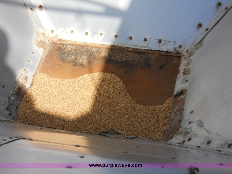 image for item A1038 1996 Jet 42' grain trailer