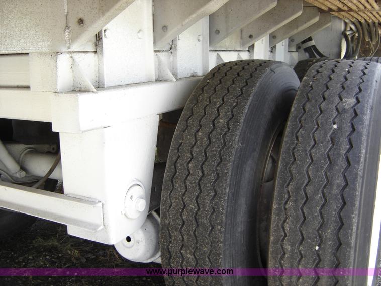 image for item A1042 1998 Pamco 42' aluminum feed trailer