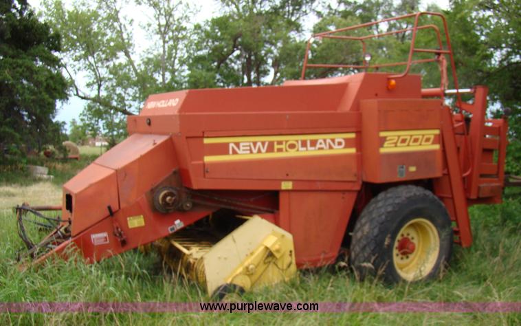 image for item A1043 New Holland 2000 square baler