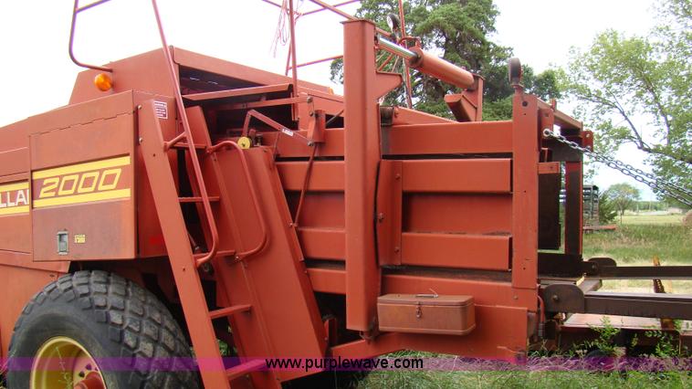 image for item A1043 New Holland 2000 square baler