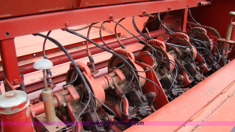 image for item A1043 New Holland 2000 square baler