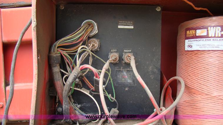 image for item A1043 New Holland 2000 square baler