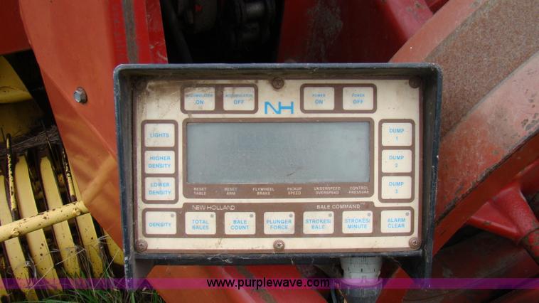image for item A1043 New Holland 2000 square baler
