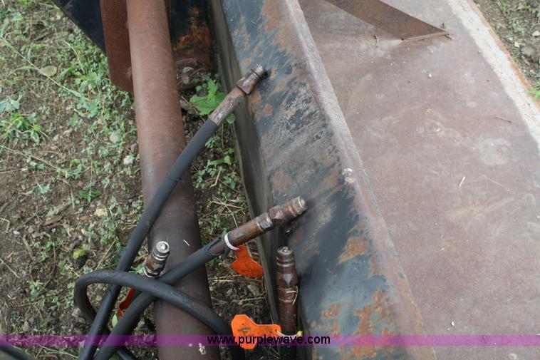 image for item A2008 Paulson loader with 7' bucket