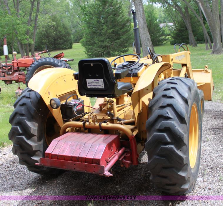 image for item A2501 International 2424 tractor