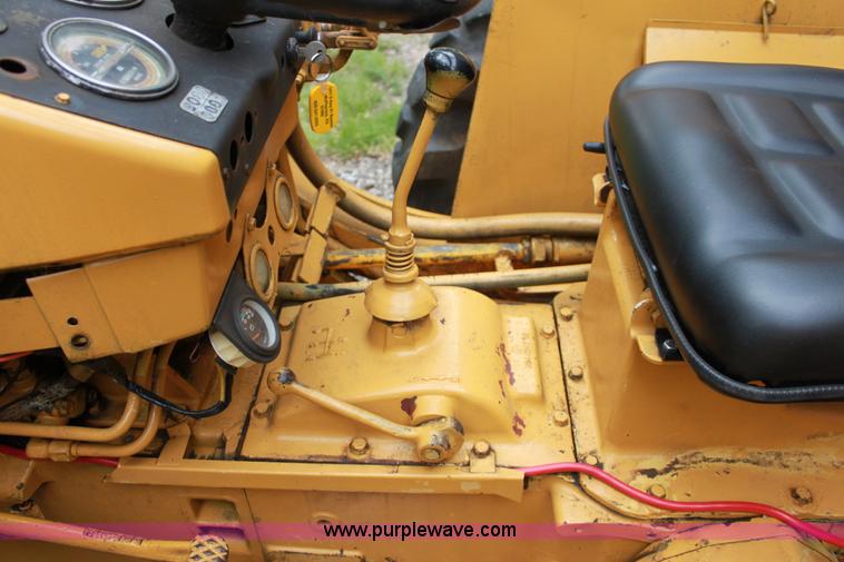 image for item A2501 International 2424 tractor