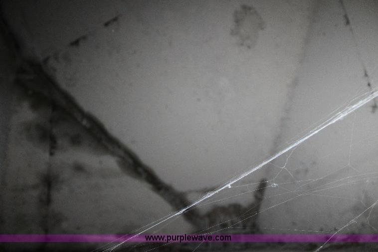 image for item A2512 1984 Chevrolet C70 fertilizer truck