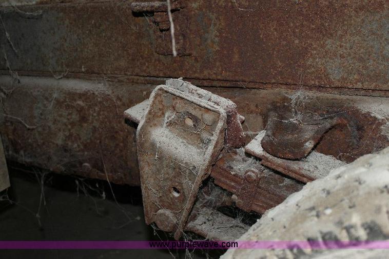 image for item A2512 1984 Chevrolet C70 fertilizer truck