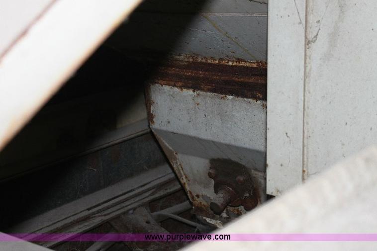 image for item A2512 1984 Chevrolet C70 fertilizer truck