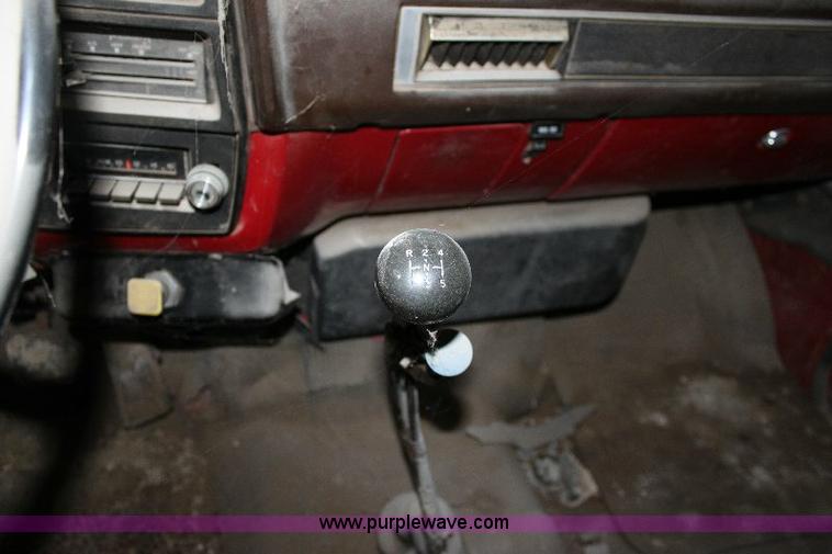 image for item A2512 1984 Chevrolet C70 fertilizer truck