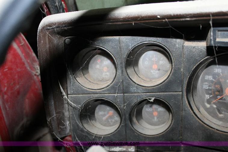 image for item A2512 1984 Chevrolet C70 fertilizer truck