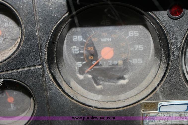 image for item A2512 1984 Chevrolet C70 fertilizer truck