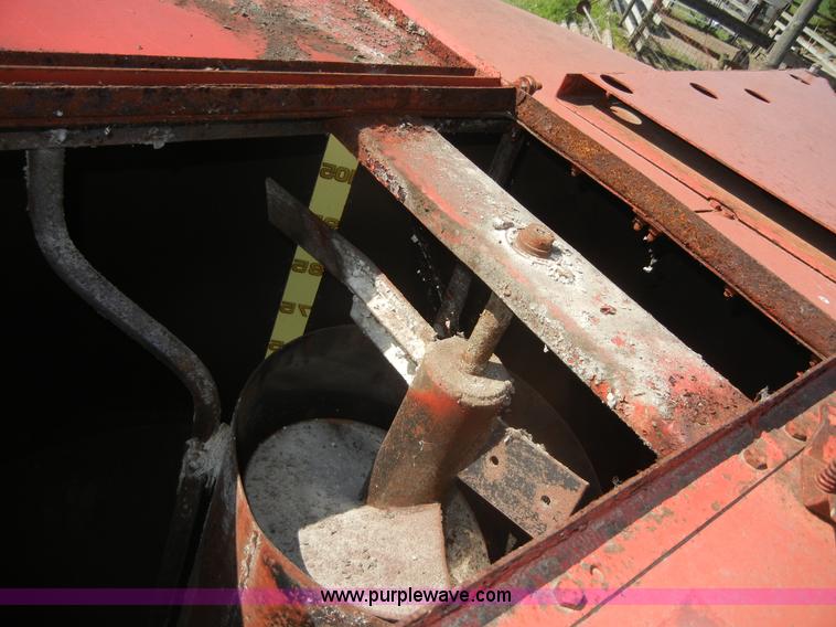 image for item A3006 Gehl MX170 Mix-All grinder/mixer