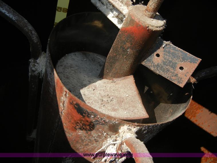 image for item A3006 Gehl MX170 Mix-All grinder/mixer