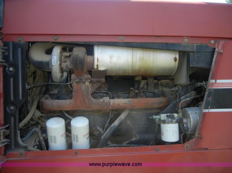 image for item A3078 1982 International 5288 tractor