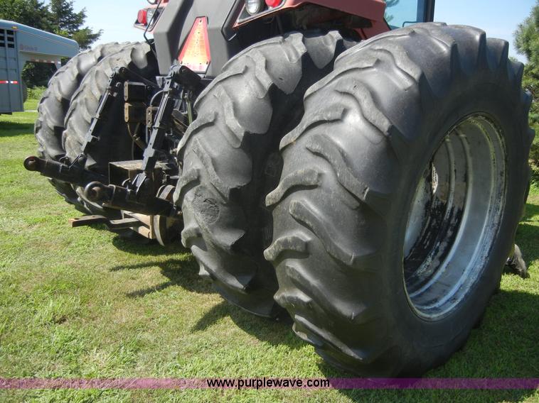 image for item A3078 1982 International 5288 tractor