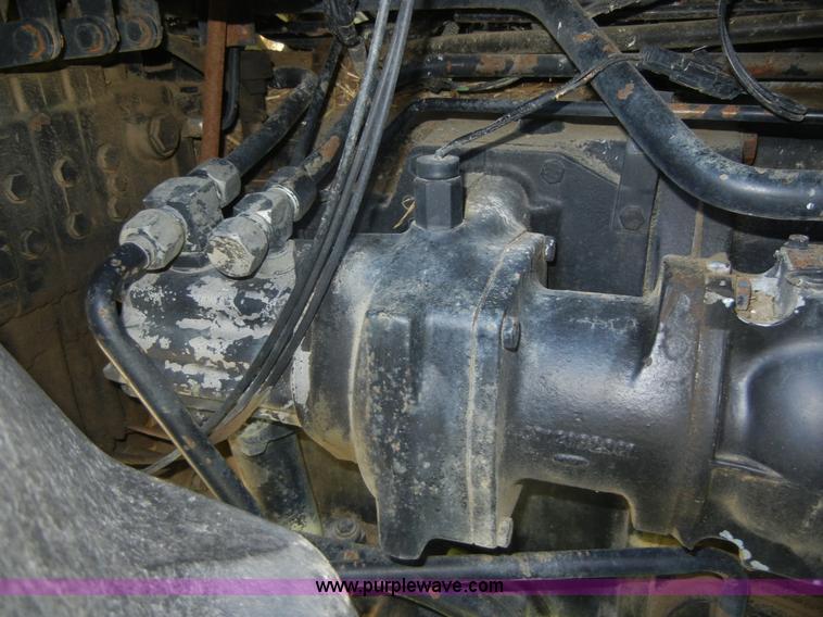 image for item A3078 1982 International 5288 tractor