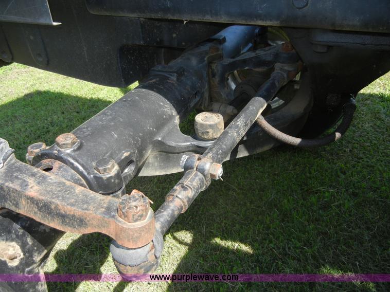 image for item A3078 1982 International 5288 tractor