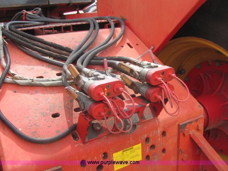 image for item A3677 1982 Versatile 875 tractor