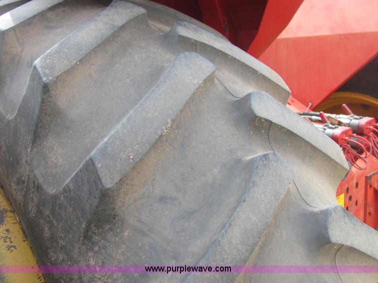 image for item A3677 1982 Versatile 875 tractor