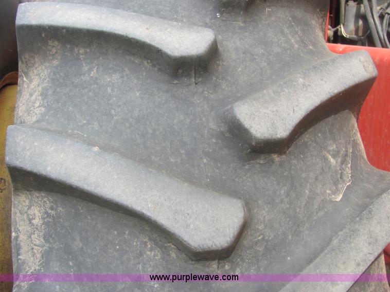 image for item A3677 1982 Versatile 875 tractor