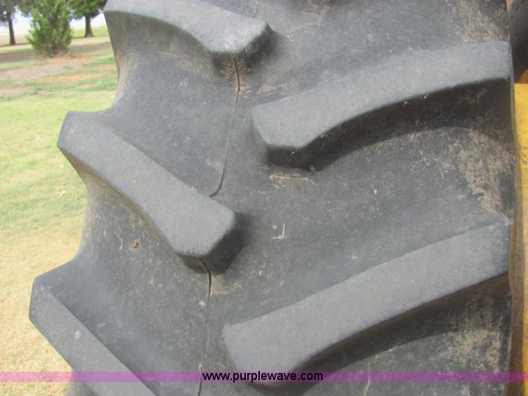 image for item A3677 1982 Versatile 875 tractor