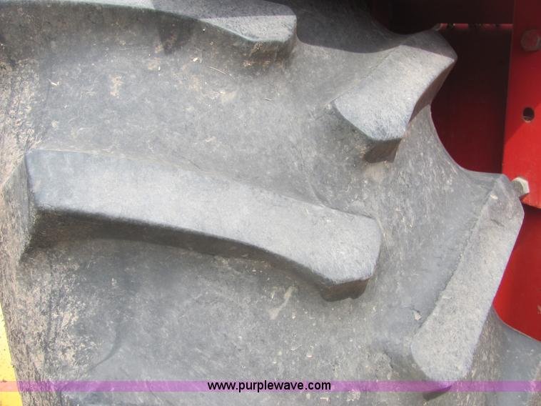 image for item A3677 1982 Versatile 875 tractor