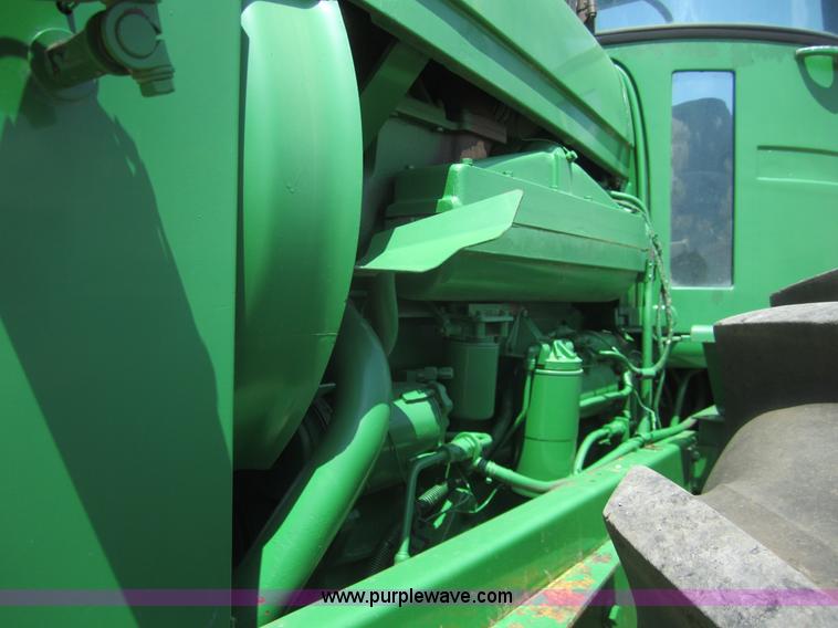 image for item A3857 1981 John Deere 8640 4WD tractor