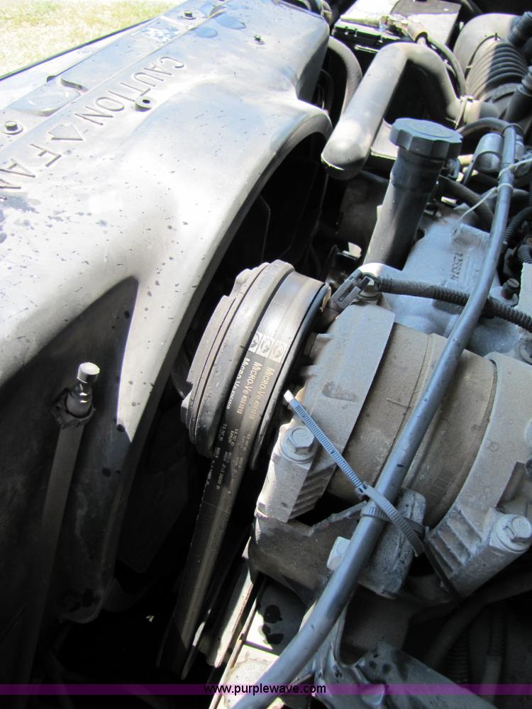 image for item A4689 1998 Chevrolet K2500 Cheyenne extended cab pickup truck