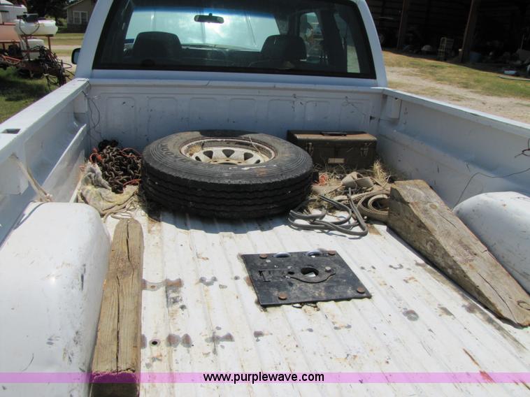 image for item A4689 1998 Chevrolet K2500 Cheyenne extended cab pickup truck