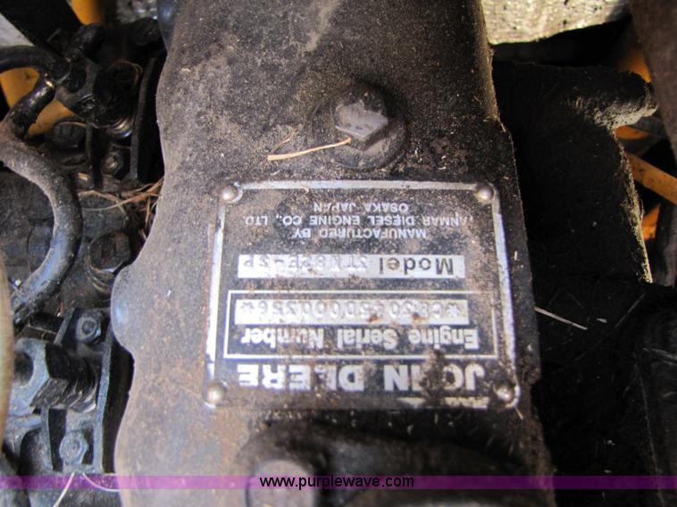 image for item A4690 1987 John Deere 575 skid steer loader