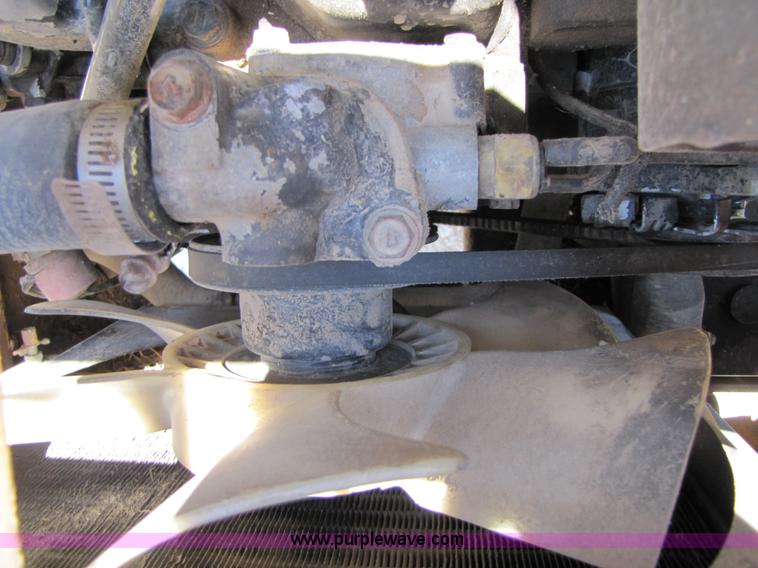 image for item A4690 1987 John Deere 575 skid steer loader