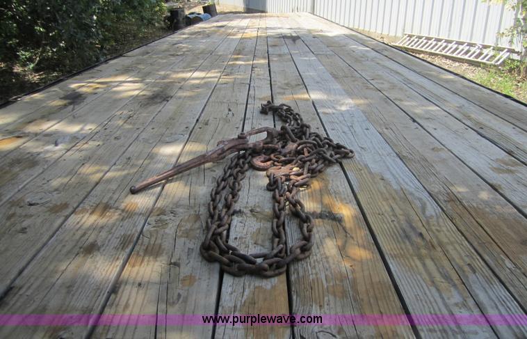 image for item A4797 2006 Progressive flatbed goose neck trailer